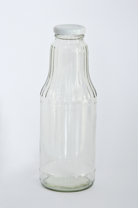 BUTELKA NA SOK KUBUŚ 700 ml. Z NAKRĘTKĄ FI 43 a'8 BUTELKA NA SOK KUBUŚ 700 ml. Z NAKRĘTKĄ FI 43 a'8