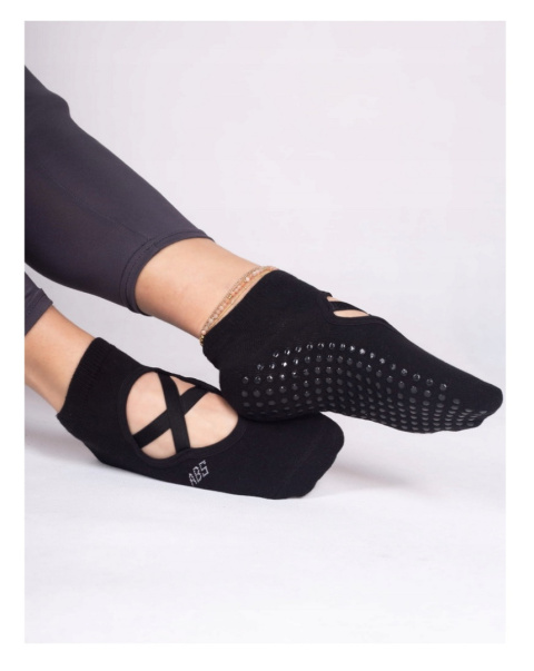 SKARPETY SKARPETKI STOPKI CZARNE DO JOGI Z ABS 36-41 EUR , YOCLUB